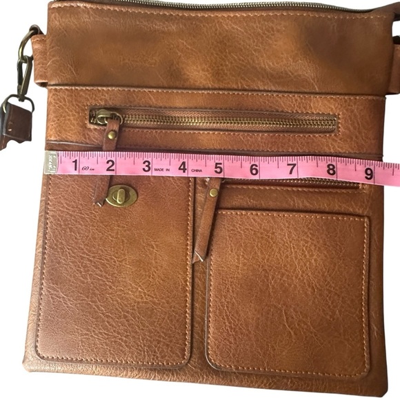 Stylish Brown Vegan Leather Crossbody Bag Adjustable Strap  NWT - Picture 9 of 12